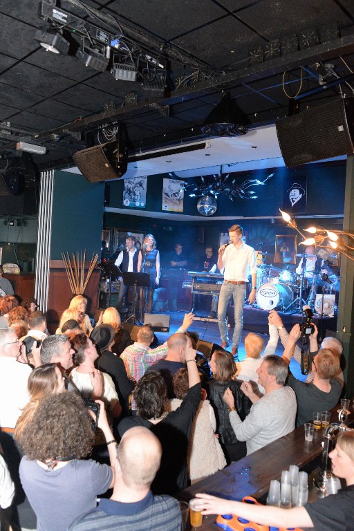 ../Images/Heel Noordwijkerhout zingt Hazes 438.jpg